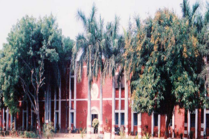 https://cache.careers360.mobi/media/colleges/social-media/media-gallery/10737/2021/8/26/Campus View of Rashtriya College of Education Rohtak_Campus-View.png